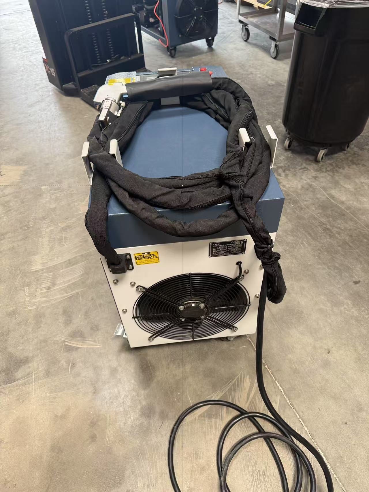 US Stock 90% New SFX Laser Cleaning Machine 2000W Portable Handheld Laser Cleaner 10m for Rust Remover