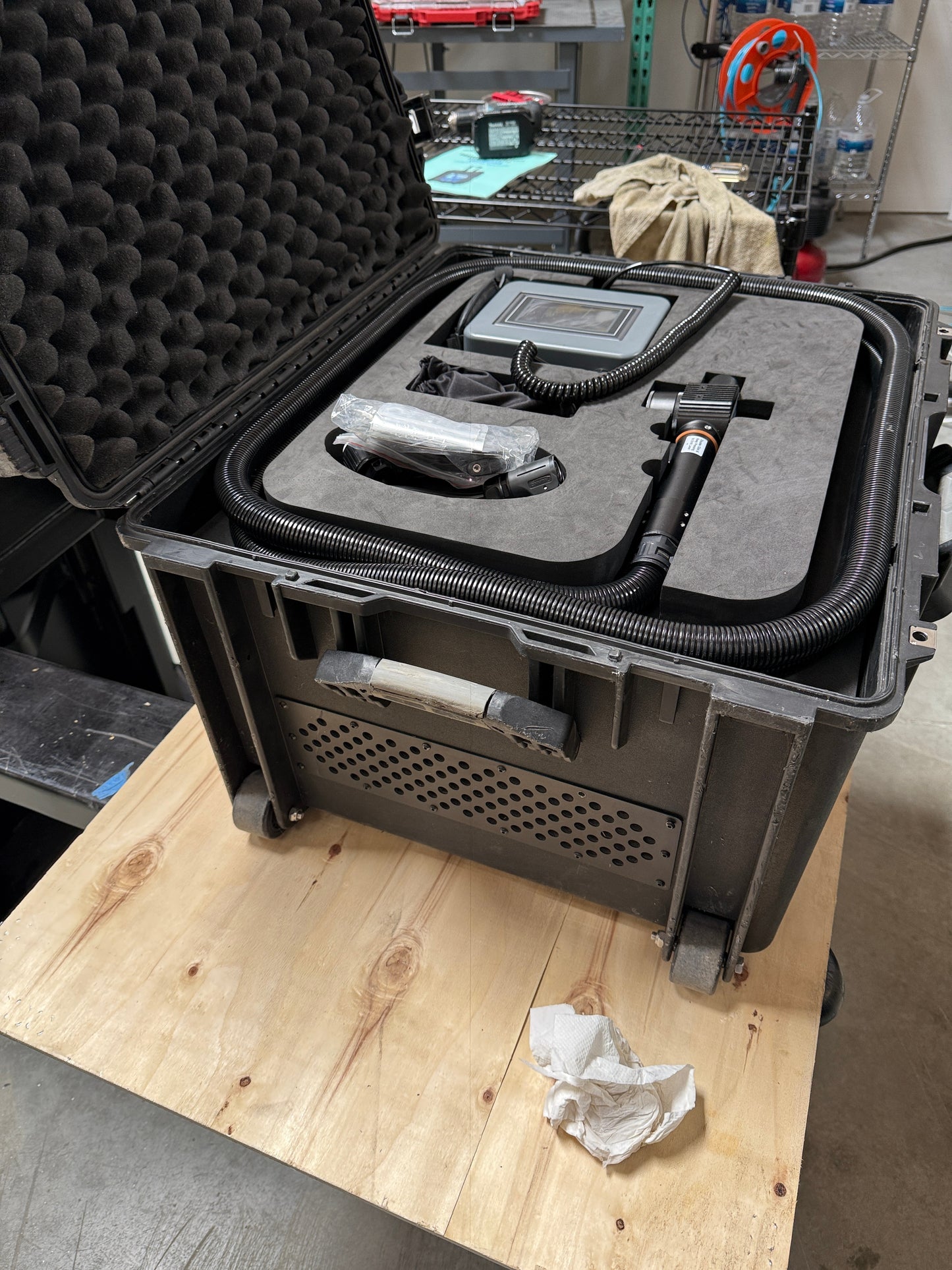 US Stock Portable Handheld 200W Laser Cleaning Machine Laser Rust Removal Machine Laser Cleaner Tool