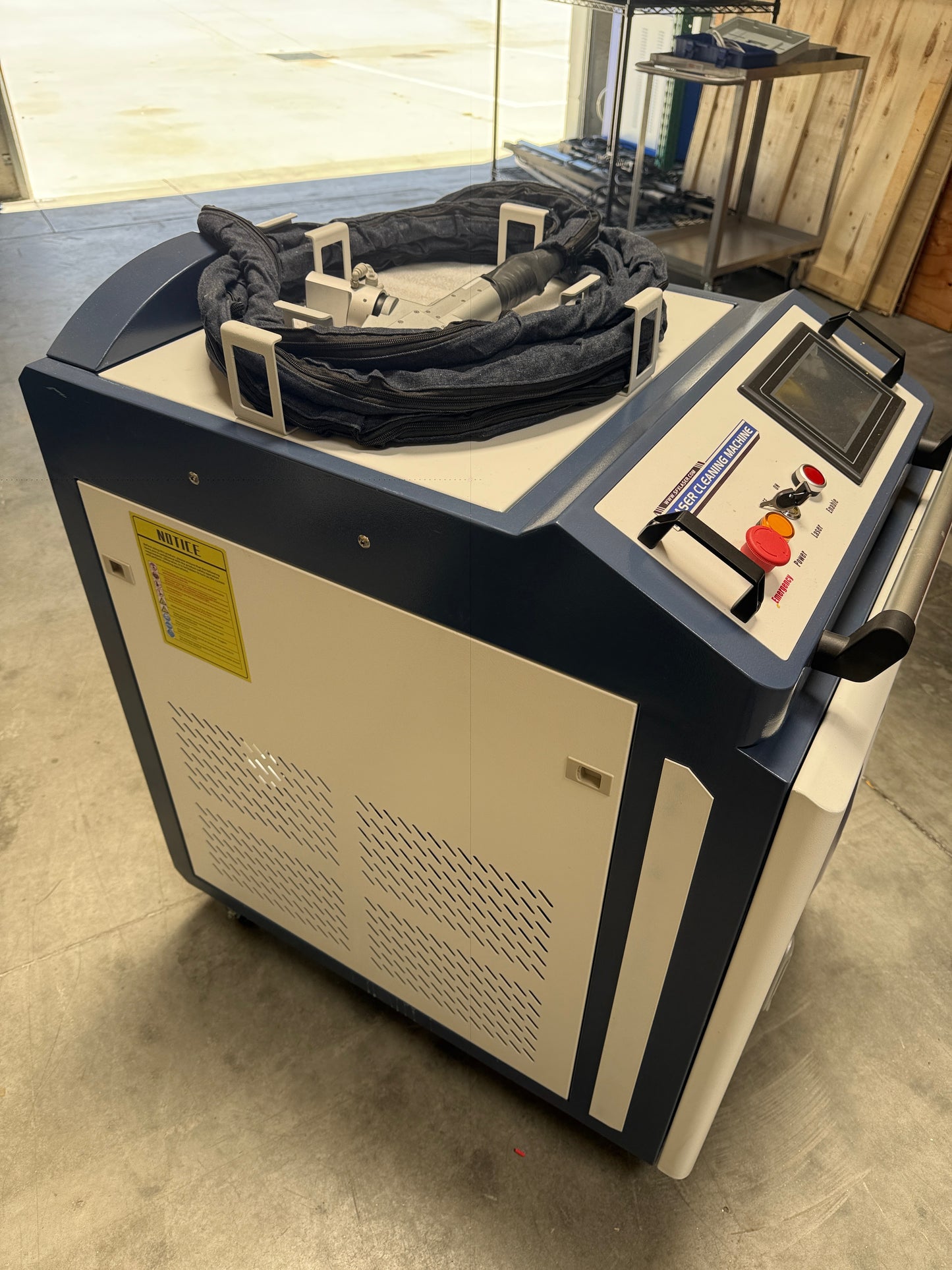 US Stock 90% New SFX Laser Cleaning Machine 2000W Portable Handheld Laser Cleaner 10m for Rust Remover