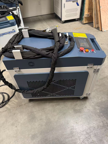 US Stock 90% New SFX Laser Cleaning Machine 2000W Portable Handheld Laser Cleaner 10m for Rust Remover