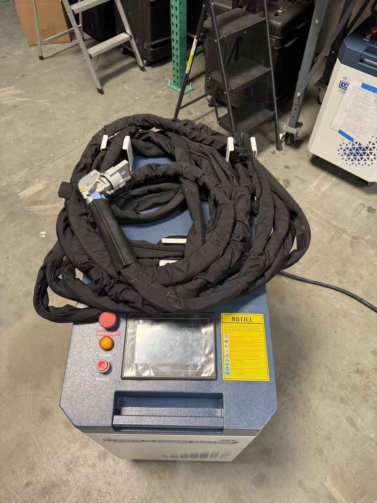 US Stock 80% New SFX Laser Cleaning Machine 2000W MAX Portable Handheld Laser Cleaner 20m for Rust Paint Oil Oxide